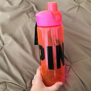 vs pink water bottle
